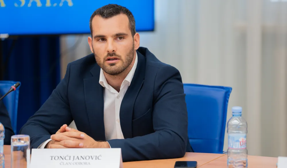 Janović: Imunitet &scaron;titi parlament, a ne pojedinca