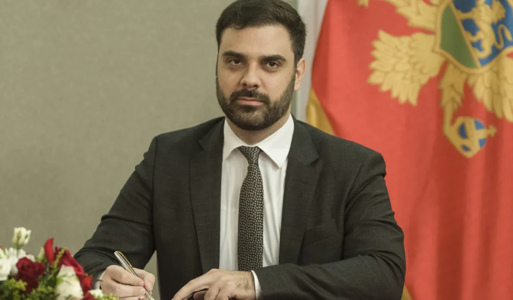 Radulović: Nabavka novog remorkera za jačanje sigurnosti pomorskog saobraćaja u Boki kotorskoj