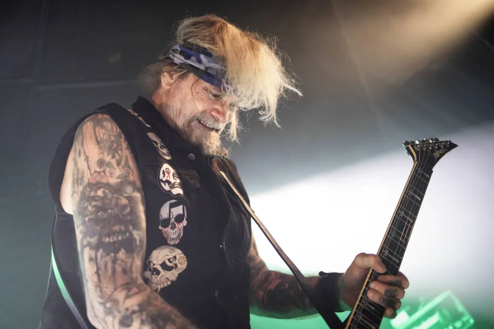 Osnivač čuvenog hevi metal benda ostao bez osiguranja usred liječenja od raka