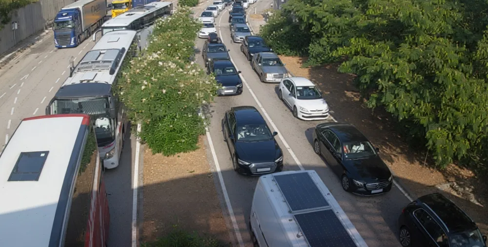 Vi&scaron;e od 54.000 osoba juče pre&scaron;lo granične prelaze u Herceg Novom