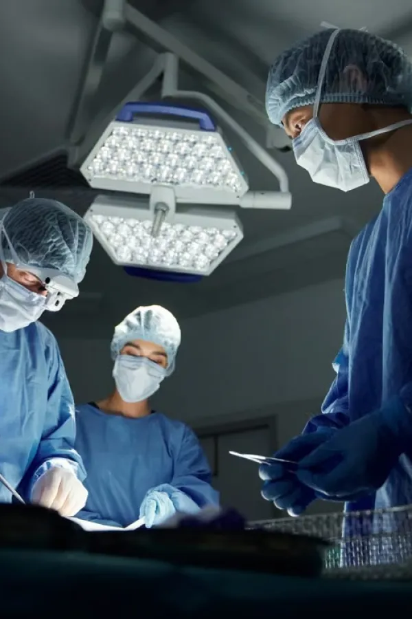 Vi&scaron;ak kože nakon mr&scaron;avljenja - kada je vrijeme za operaciju?