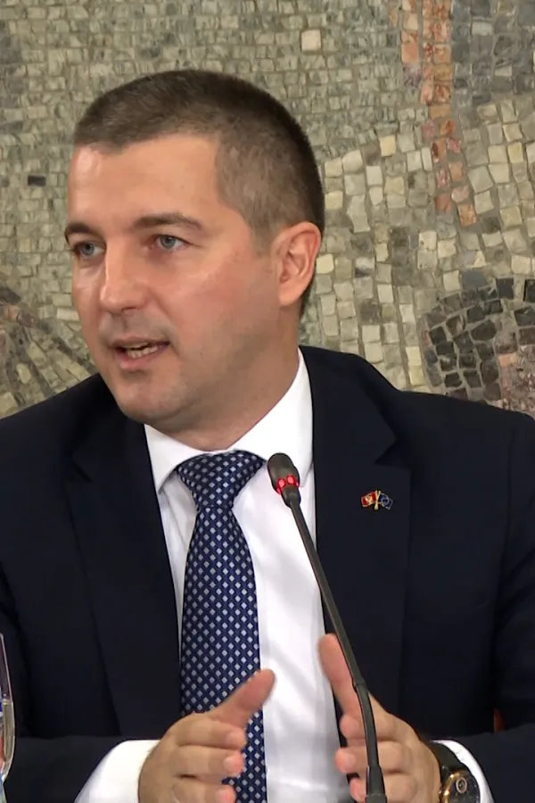 Bečić: Slike i ljudske sudbine stradalih u "Oluji" ne mogu i ne smiju nikoga ostaviti ravnodu&scaron;nim