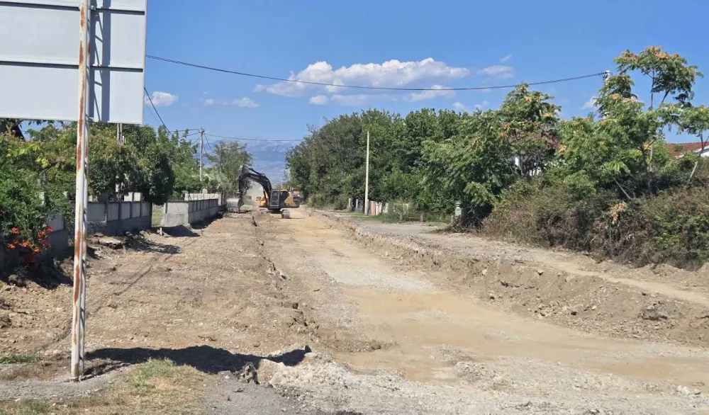 (VIDEO) Kilometar glavne gradske ulice u Zeti radiće fazno