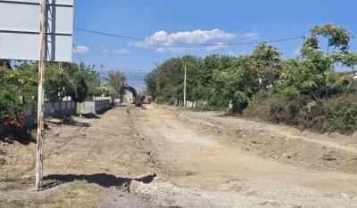(VIDEO) Kilometar glavne gradske ulice u Zeti radiće fazno