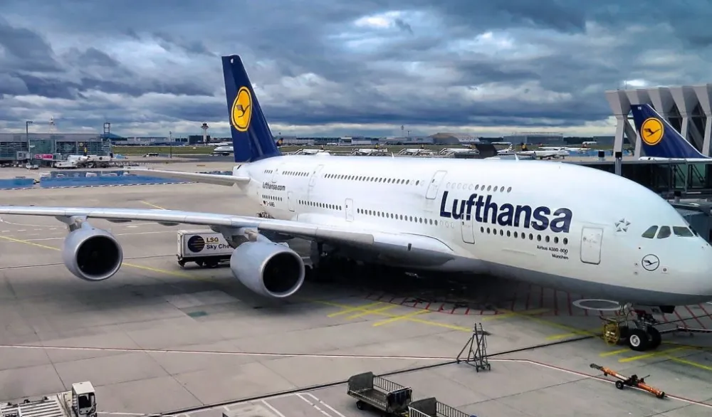 Lufthansa u gubitku u prvoj polovini godine
