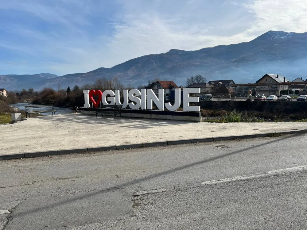 U Gusinju otvoren vi&scaron;enamjenski objekat koji unapređuje dostupnost usluga građanima