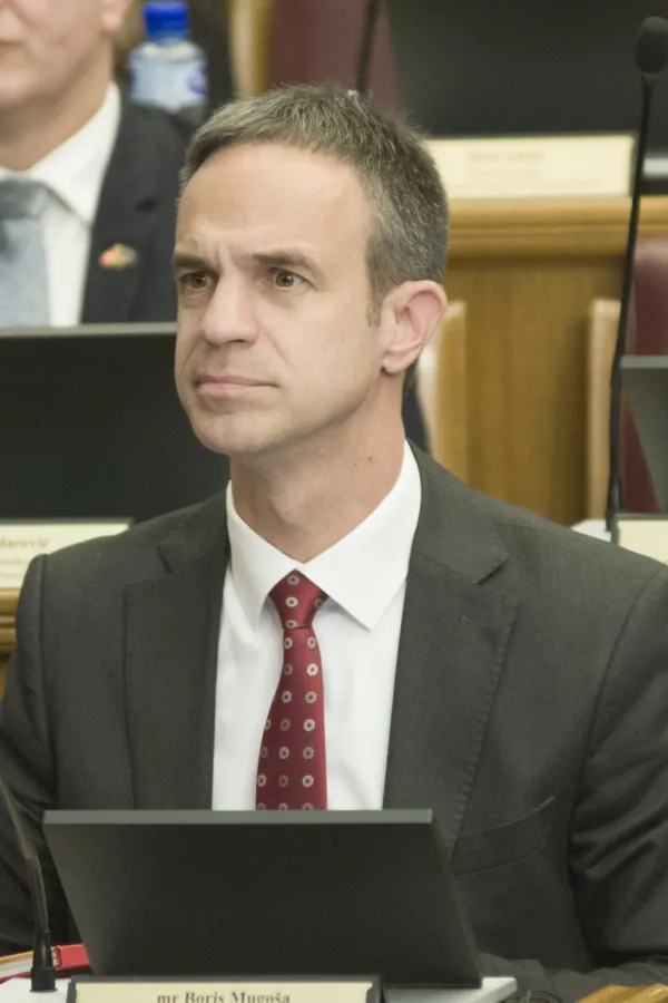 Mugo&scaron;a: Cijena dizela za 38 odsto veća nego prije par mjeseci, Vlada da za&scaron;titi standard građana