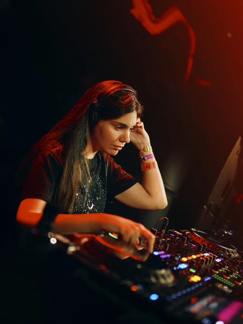 DJ Laris