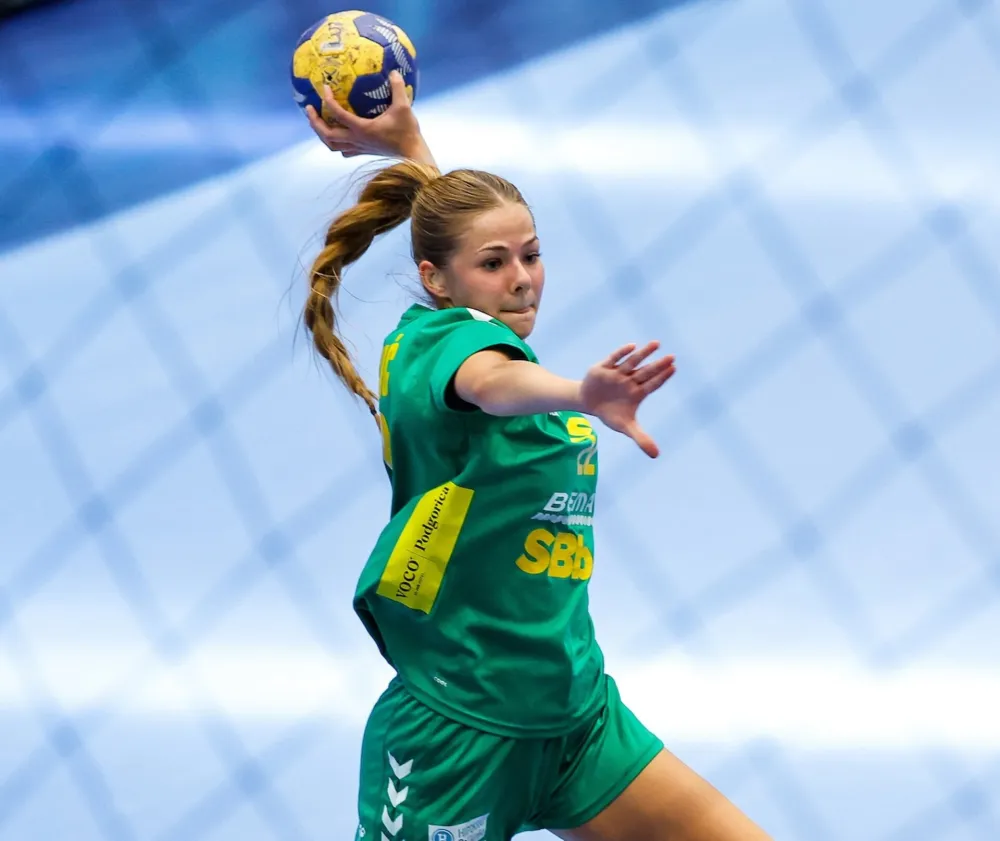 Lara Burzanović