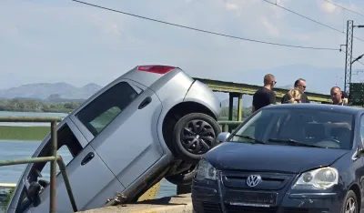 Sudar tri vozila kod Virpazara, saobraća se naizmjenično