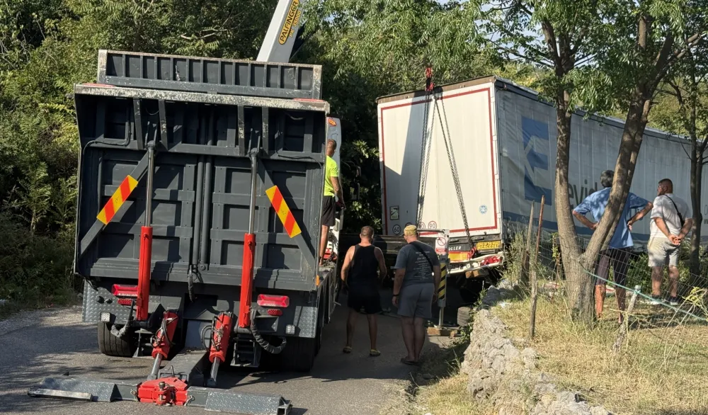 (VIDEO) &Scaron;leper o&scaron;tetio ogradu mosta preko &Scaron;iralije