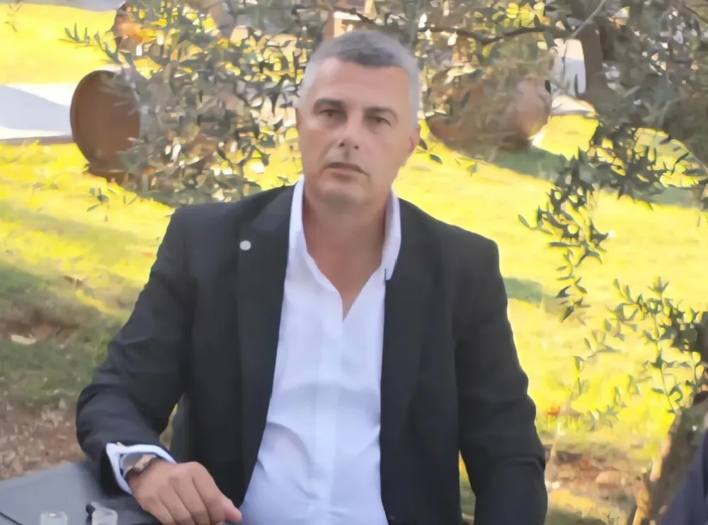 Demir Ćosović