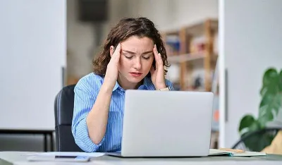  Mislite da pijete dovoljno vode? Ove znakove dehidracije mnogi zamijene s umorom