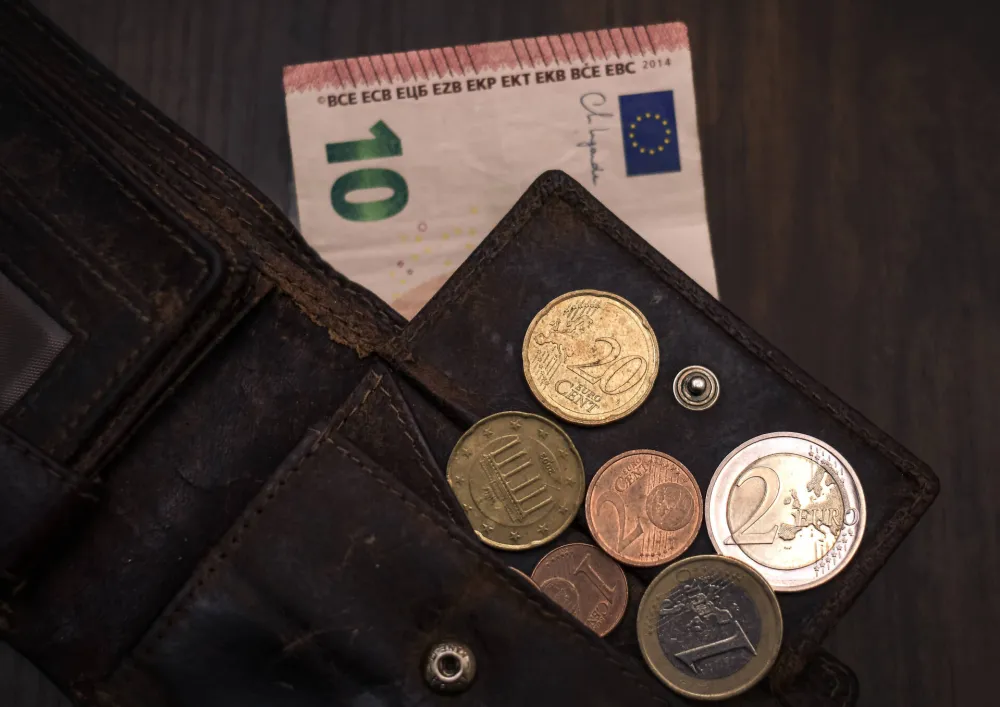 Od minimalca se ne živi nego krpi kraj s krajem