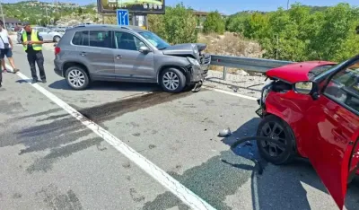 Sudar tri automobila na Očinićima