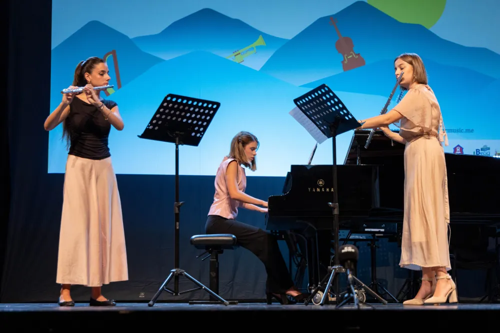 Lijepo druženje i izvođački napredak mladih muzičara