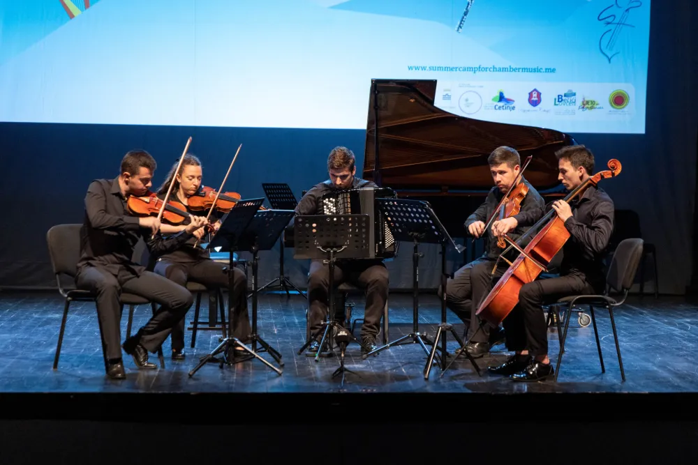Lijepo druženje i izvođački napredak mladih muzičara