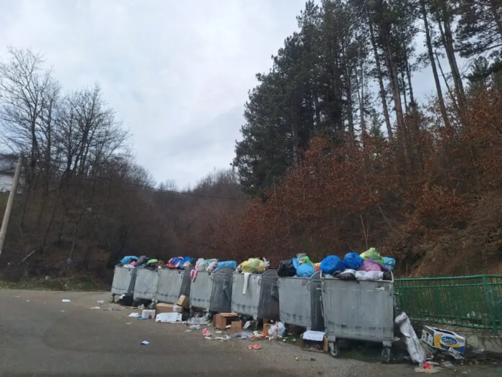 Smeće iz Petnjice mjesecima odvoze za Podgoricu