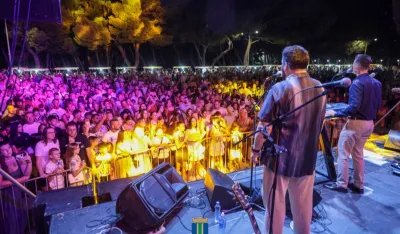 Fe&scaron;ta od ribe i vina u Baru
