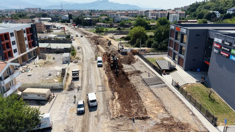 (VIDEO) Pogledajte kako iz vazduha izgledaju radovi u Ulici Vojislavljevića