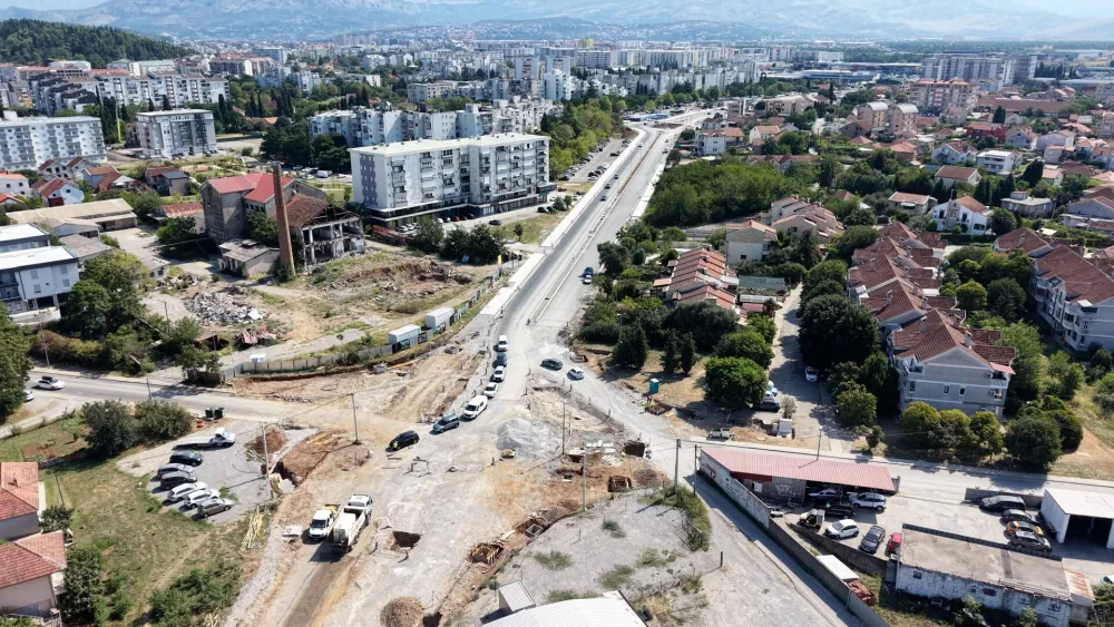 (VIDEO) Pogledajte kako iz vazduha izgledaju radovi u Ulici Vojislavljevića