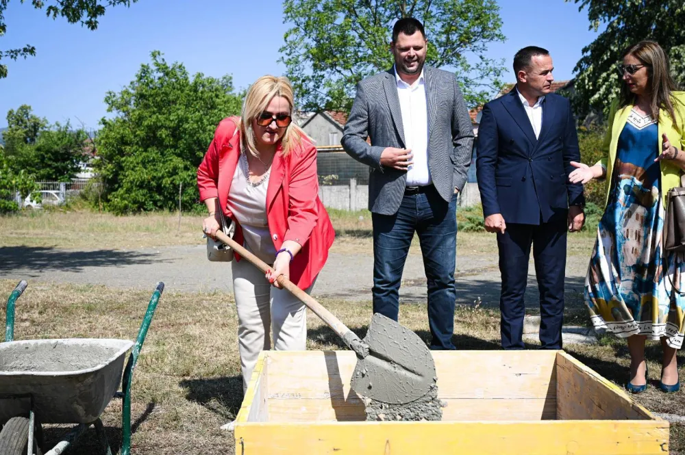 Lalatović Žižić: Nastavićemo da snažimo prosvjetu i afirmi&scaron;emo Nik&scaron;ić kao grad u kojem se znanje njeguje i cijeni