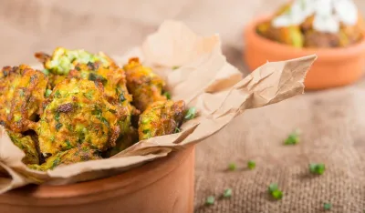 Recept za sočne fa&scaron;irane &scaron;nicle od tikvica i ćuretine