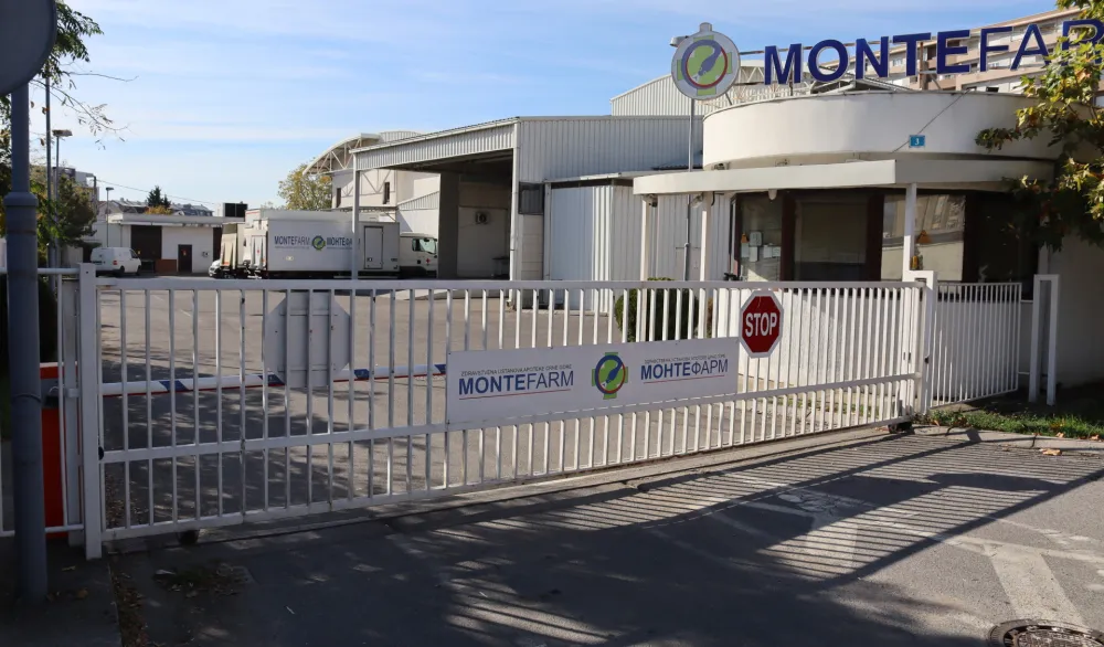 Iako iz Montefarma tvrde da nema prekida u snabdijevanju Do pelena stižu samo najbriži