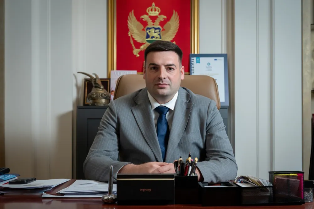 ASK: Kljajić ne može istovremeno obavljati dvije funkcije