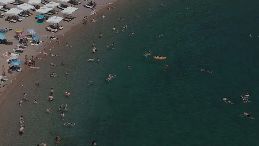 (VIDEO) U Crnoj Gori 172.000 turista, hotelijeri zadovoljni popunjeno&scaron;ću