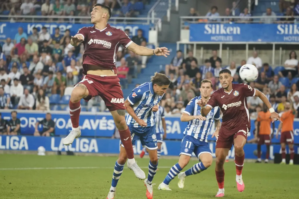 Tri boda za Alaves