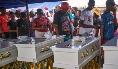 Užas na jezeru u Zimbabveu: U prevrtanju trajekta poginule 72 osobe, od kojih 18 djece