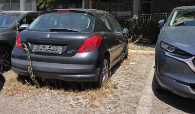 (VIDEO) Počinje uklanjanje napu&scaron;tenih automobila: Odvoz i ležarina idu na račun vlasnika