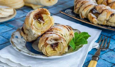 Napravite ukusno lisnato tijesto s bananama i čokoladom