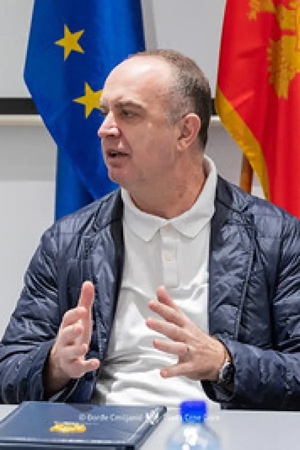 Đeljo&scaron;aj traži da se povuče odluku o izboru direktora &scaron;kole u Ulcinju: Ovo neće proći