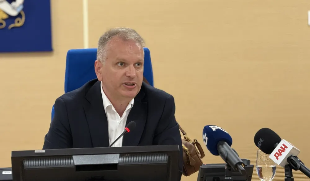 Perić najavio dvije sjednice Skup&scaron;tine Glavnog grada: Sredinom septembra o FK Budućnost