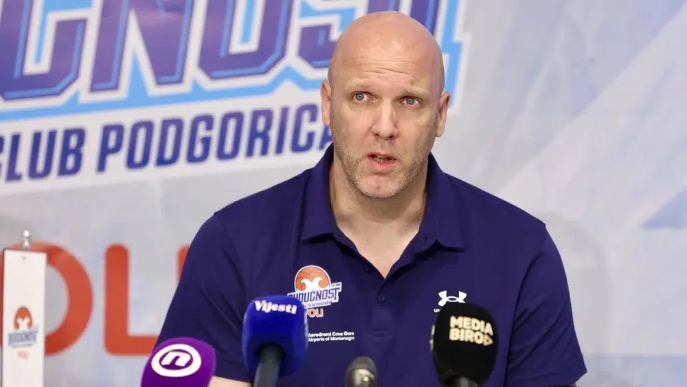 Andrej Žakelj