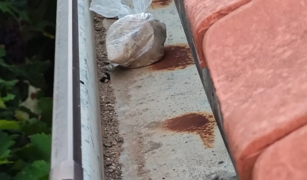 Podgorici: Uhap&scaron;ene dvije osobe osumnjičene za uličnu prodaju droge, pronađen heroin i oduzeta vozila
