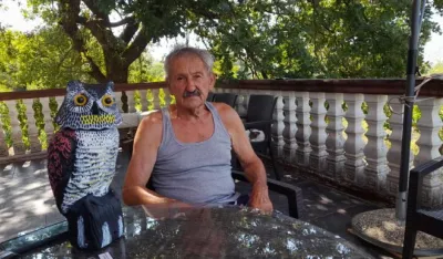 Đuro Marković iz Sotonića muzikom &scaron;titi osam stotina čokota loze&nbsp;od ptica