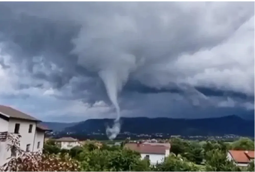 Tornado u Sloveniji o&scaron;tetio 15 objekata