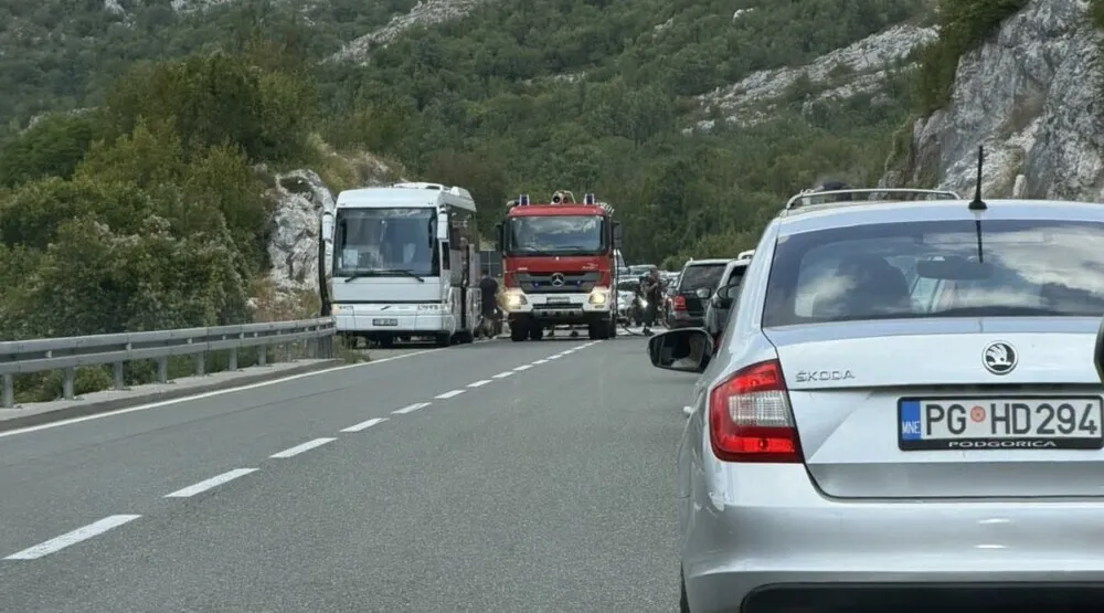 Zapalio se autobus