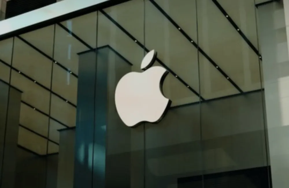 Novi Apple Watch biće od keramike?