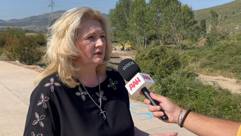 (VIDEO) Počela sanaciju korita rijeke od Komanskog do plavog mosta: Za 30 dana očistiće tri kilometra Sitnice