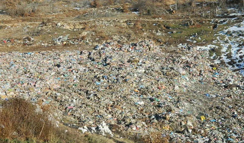 Papiri i dalje jači od ekologije i reciklažnog centra u Beranama