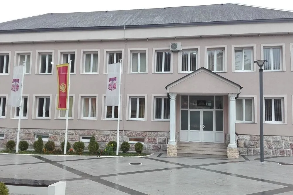 SO Andrijevica: Nezaposlenim majkama godinu dana po 350 eura mjesečno