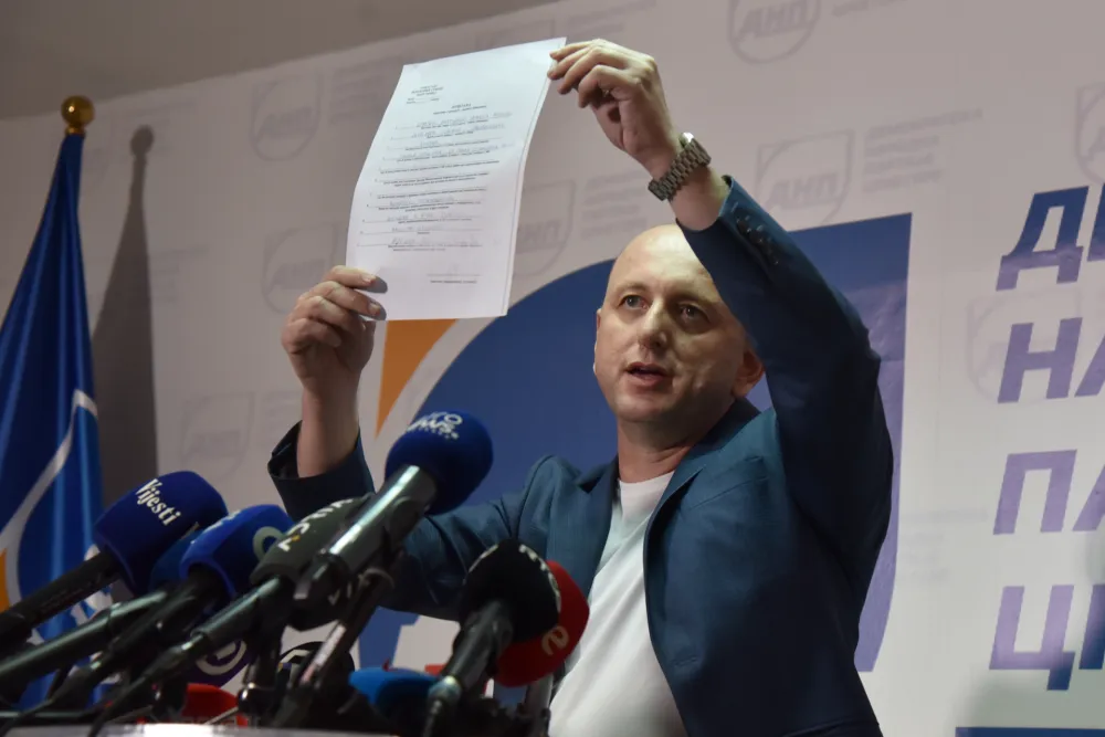 Od interpelacije za smjenu Ibrahimovića ostali samo lajkovi