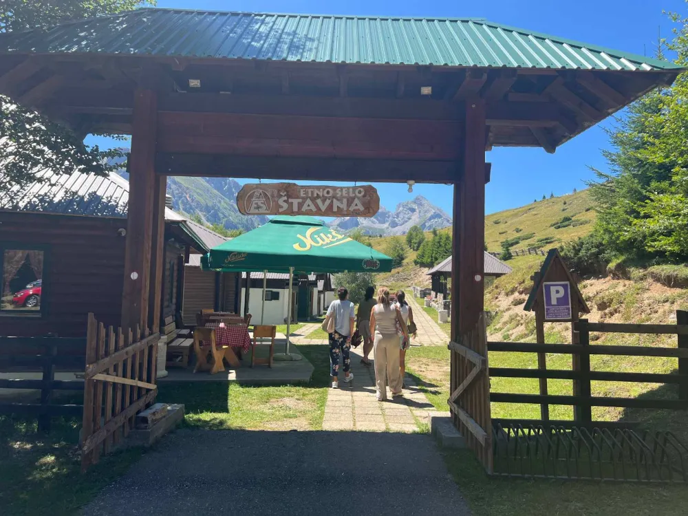 Eko-katun "&Scaron;tavna" u funkciji: Oživjeli atraktivno turističko naselje