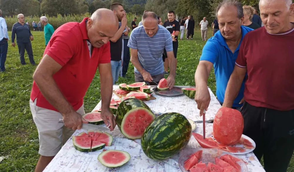 Pored plavskog jezera održana "Bostanijada": Promocija rajskih plodova lubenice