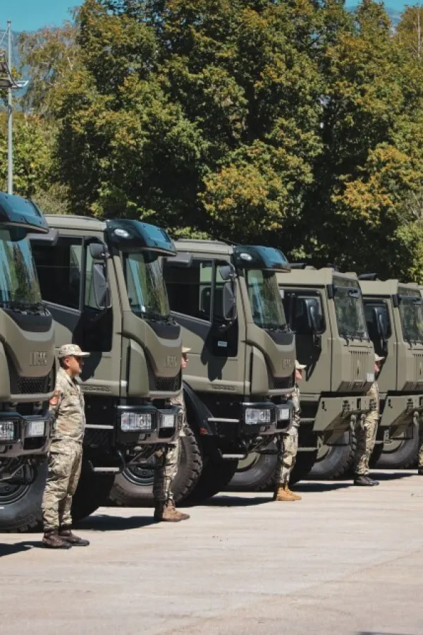 Krapović: Jedinice Vojske dobile 31 novo vozilo namijenjeno transportu ljudstva i materijala