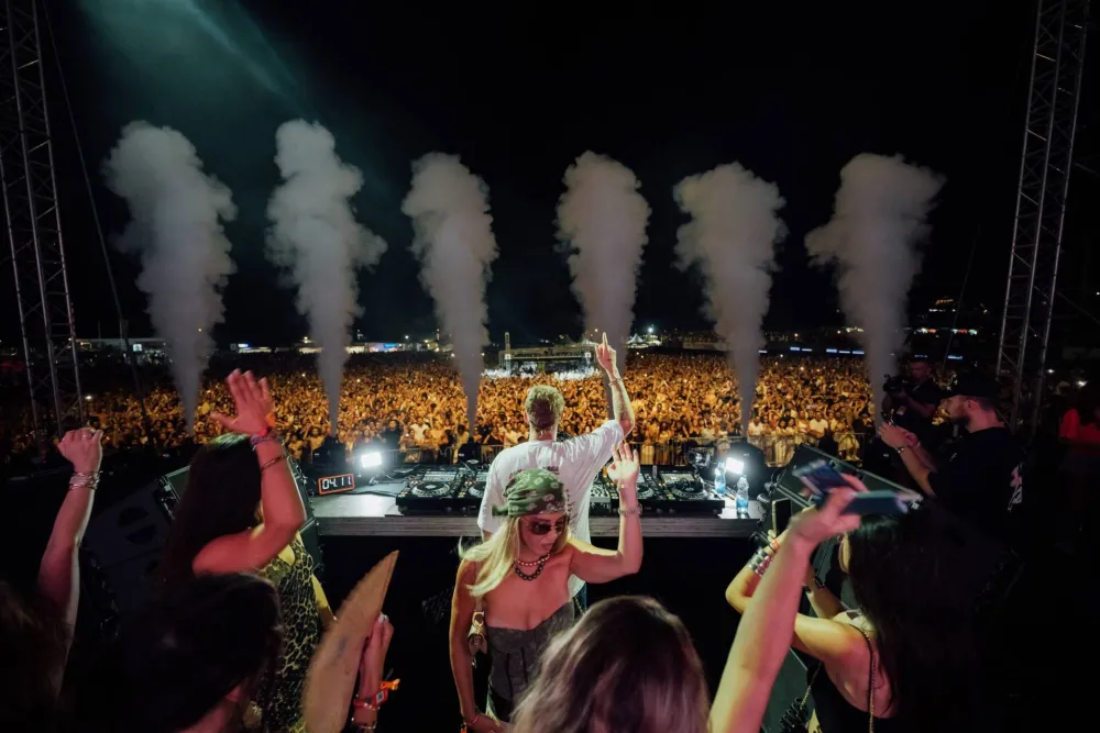Spektakularno otvaranje Sea Dance festivala pred 39.000 ljudi: Večeras Dara, John Newman, BIIA, Dettmann i mnogi drugi